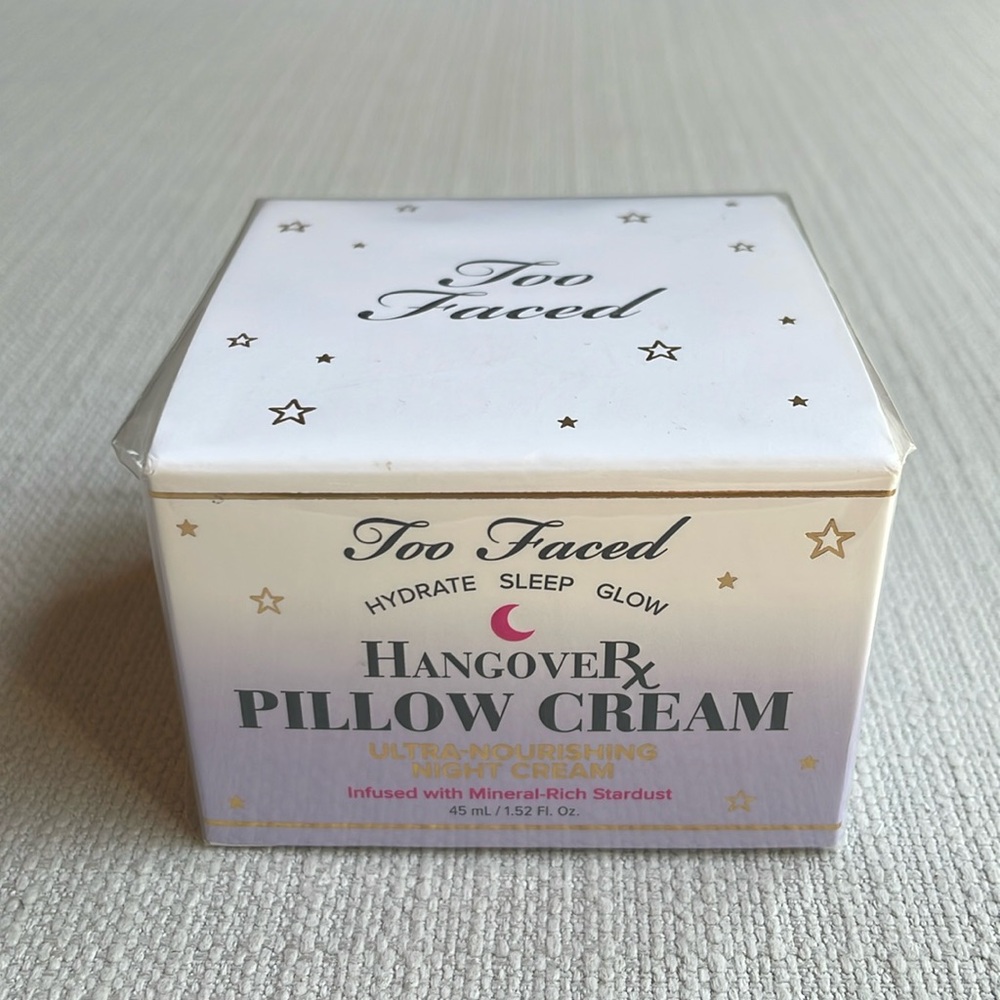 Too faced Hangover Pillow Cream Ultra-Nourishing Night Cream